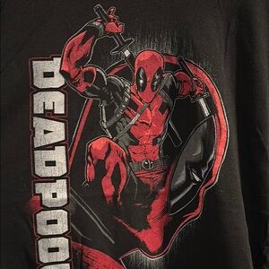 Marvel Black Deadpool Graphic T-Shirt adult medium